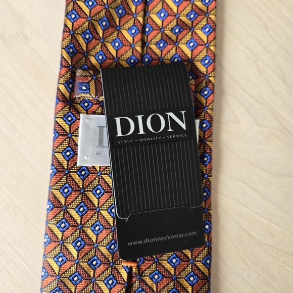 NWT!🇨🇦 DION Elegant Geometric Tie in Gold Yellow and Blue - Picture 2 of 6